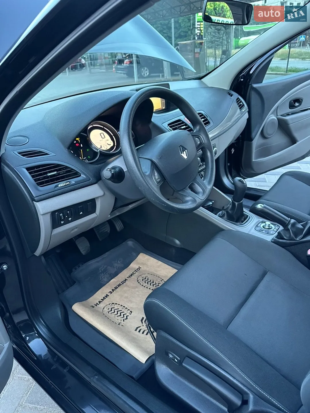 2012 Renault Megane - мініатюра 9