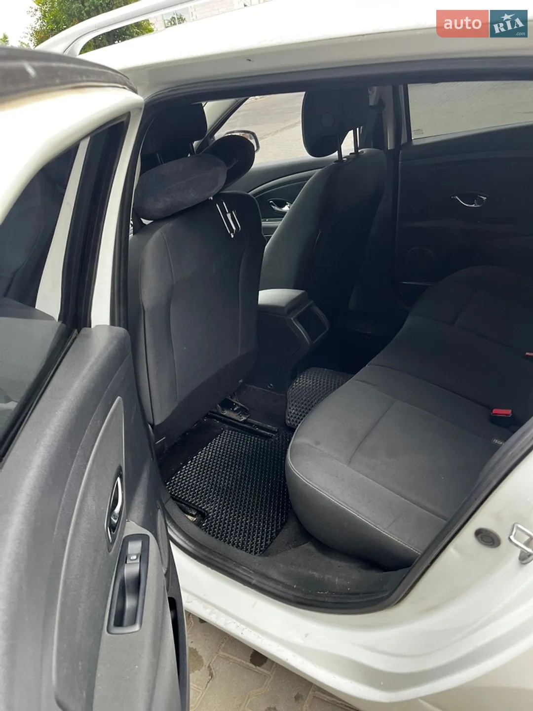 2013 Renault Megane - мініатюра 12