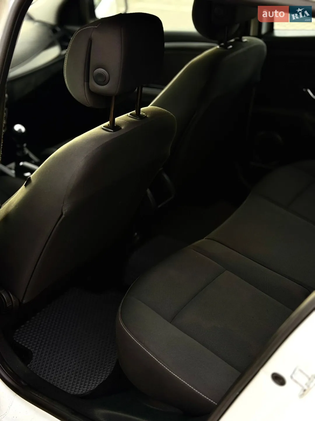 2010 Renault Megane - мініатюра 11