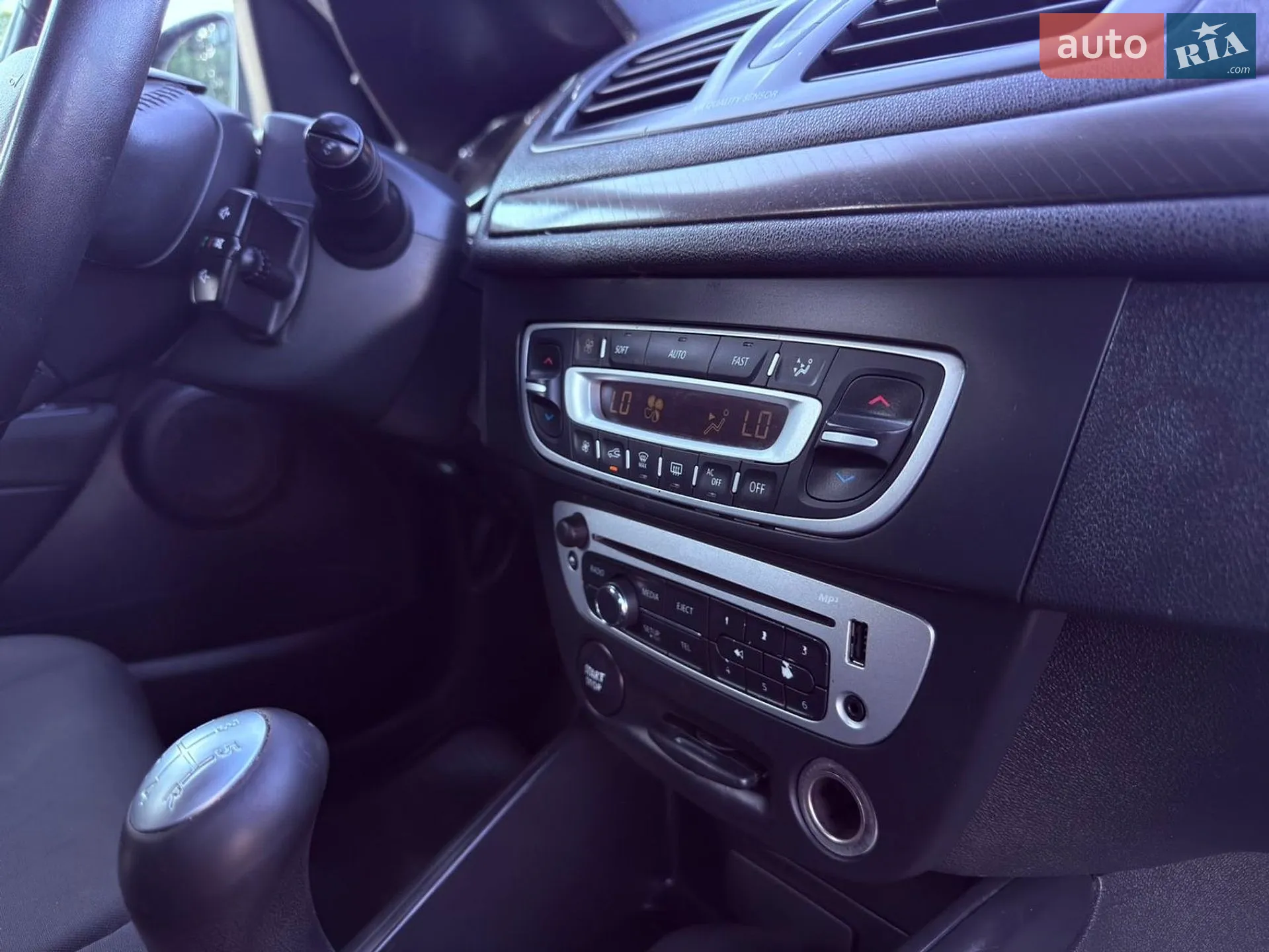2012 Renault Megane - мініатюра 17