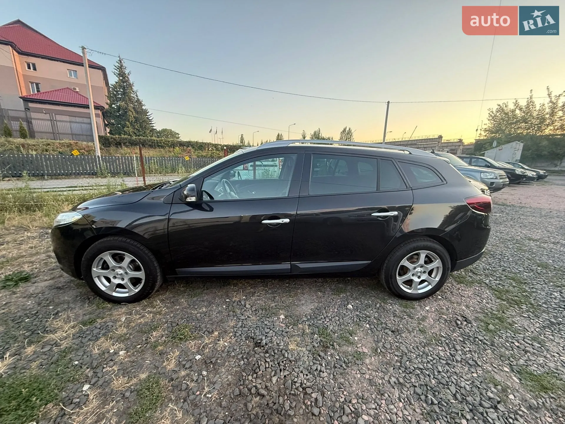 2010 Renault Megane - мініатюра 12