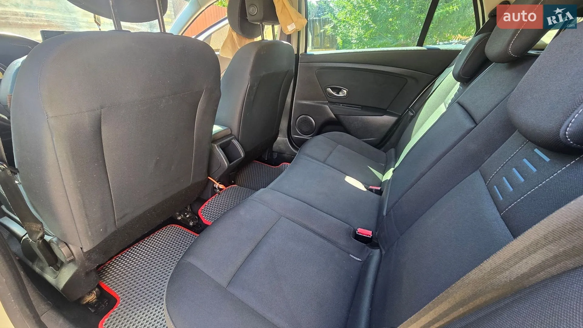 2010 Renault Megane - мініатюра 15