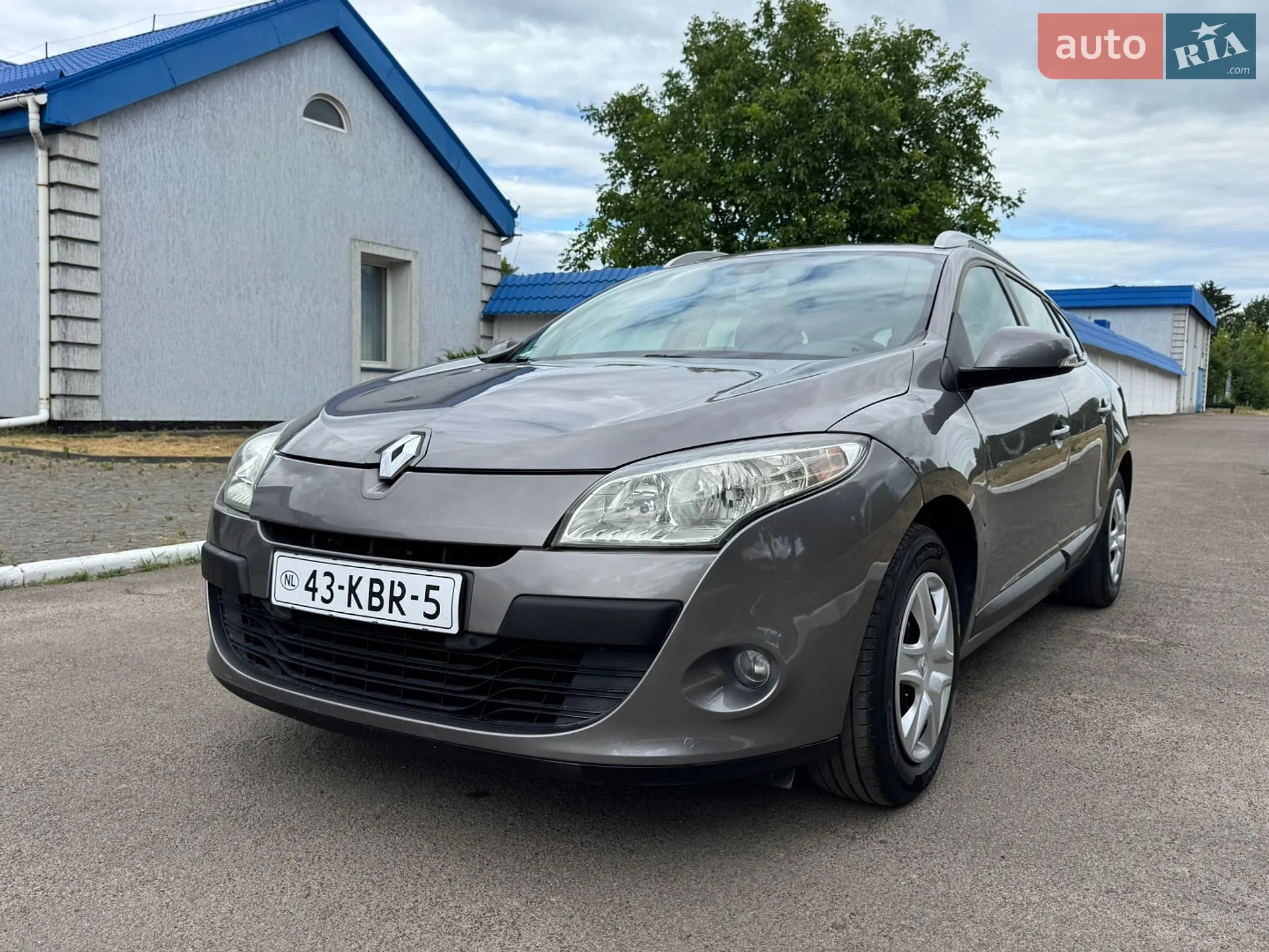 2010 Renault Megane - мініатюра 12