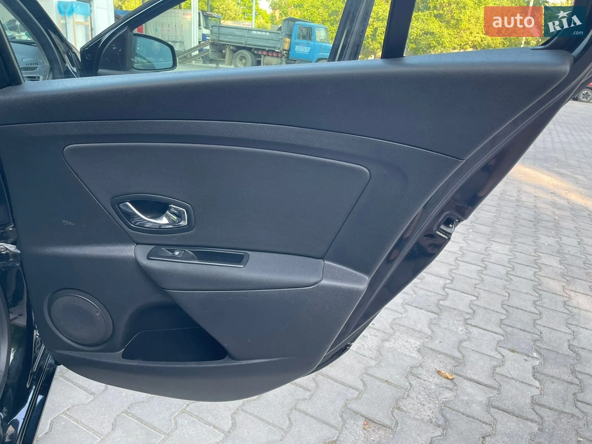 2013 Renault Megane - мініатюра 23