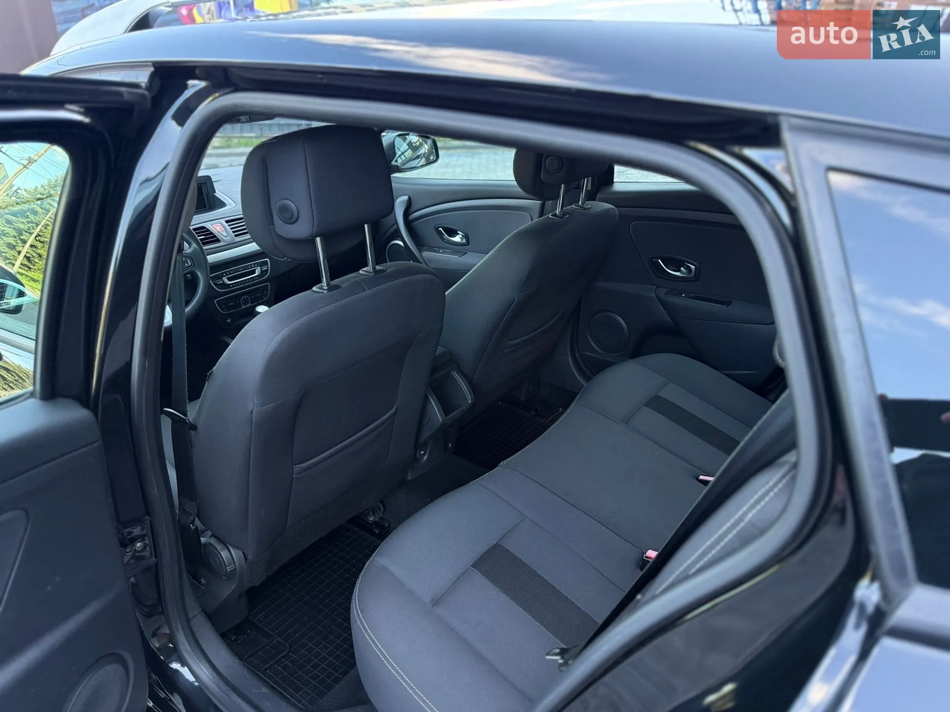 2011 Renault Megane - мініатюра 22