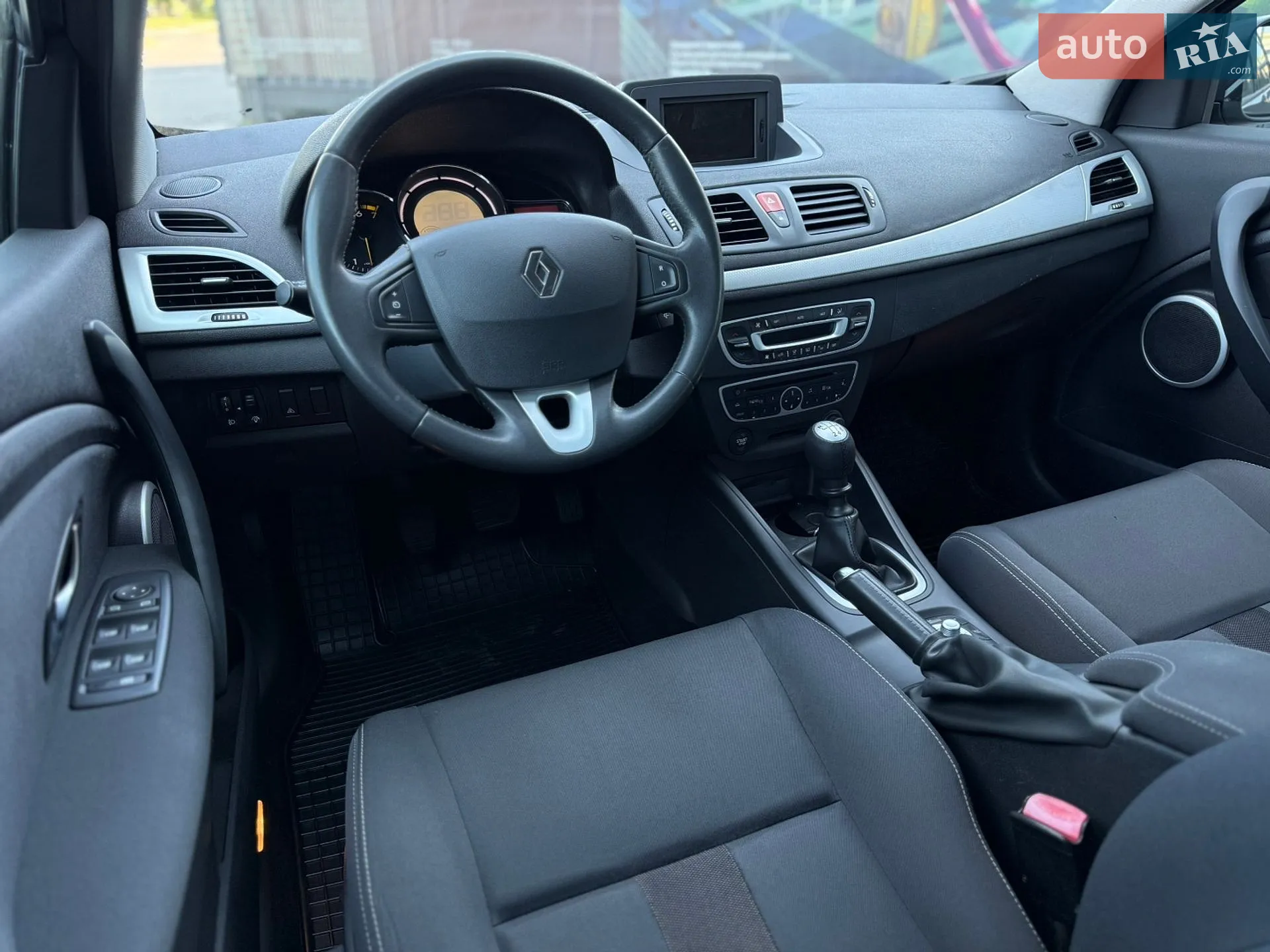 2011 Renault Megane - мініатюра 23