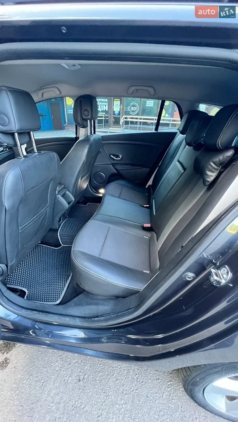 2012 Renault Megane - мініатюра 21