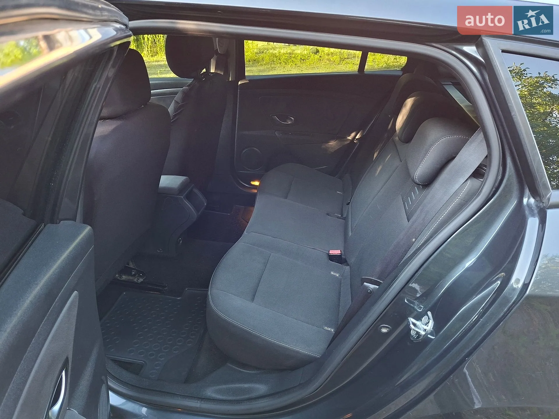 2010 Renault Megane - мініатюра 29