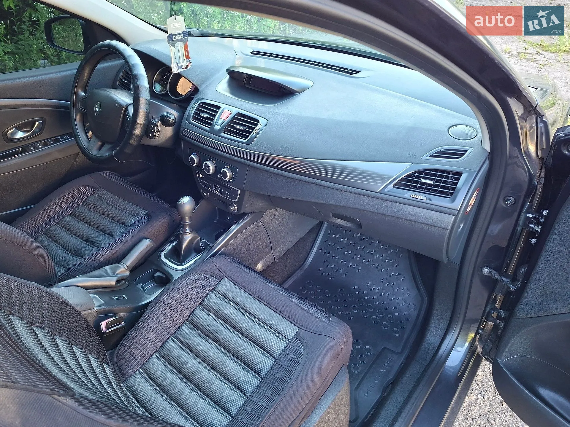 2010 Renault Megane - мініатюра 36