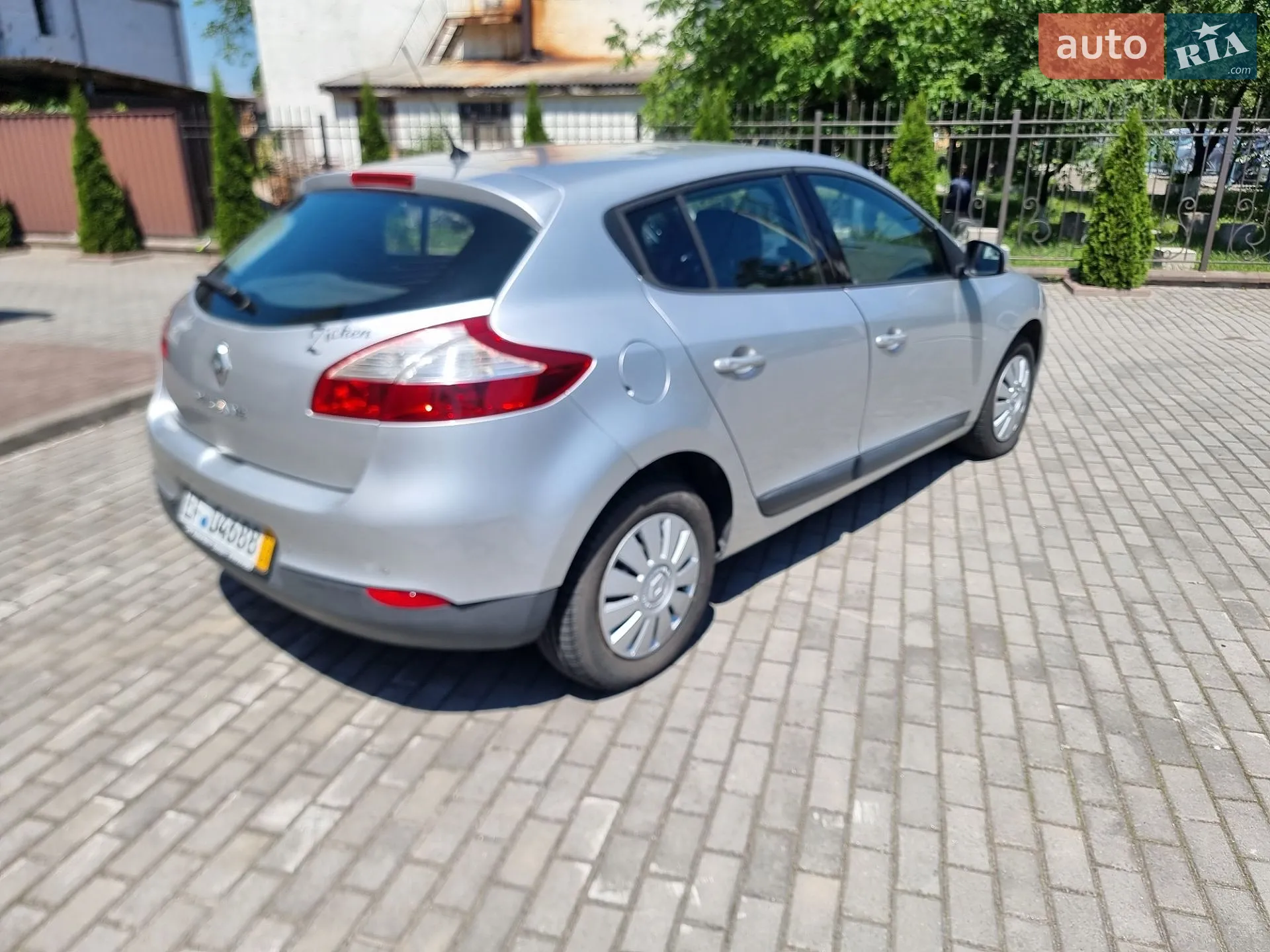 2010 Renault Megane - мініатюра 12