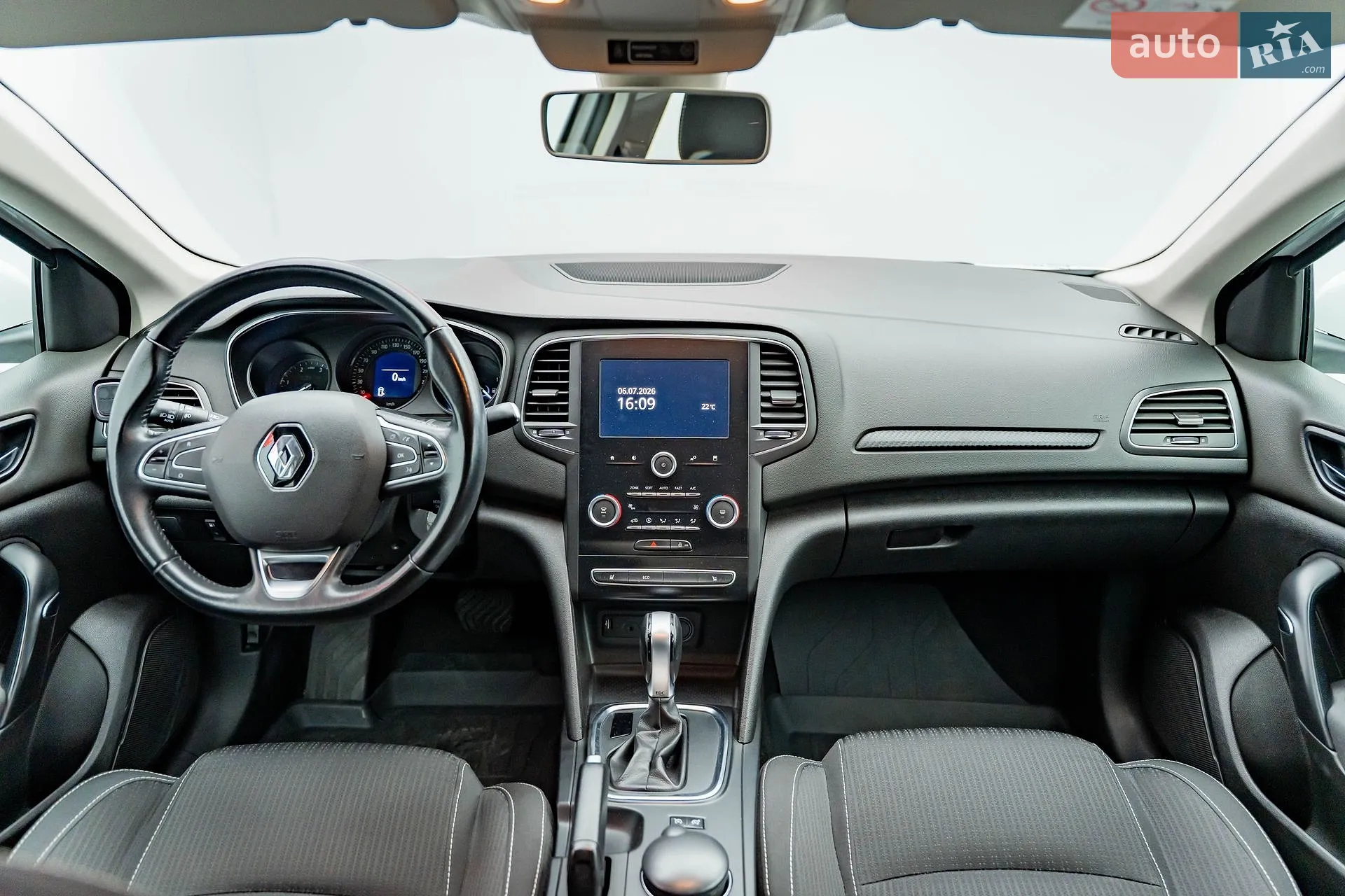 2017 Renault Megane - мініатюра 10