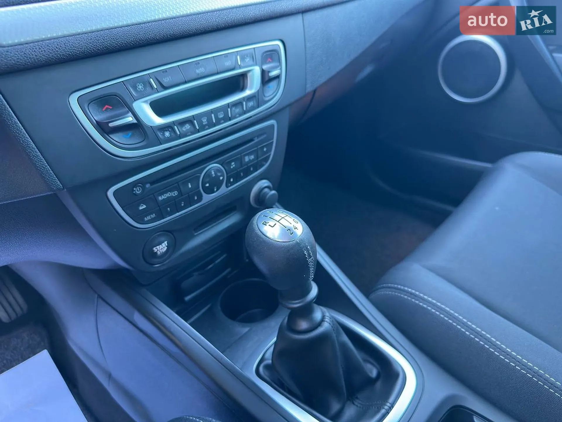 2010 Renault Megane - мініатюра 84