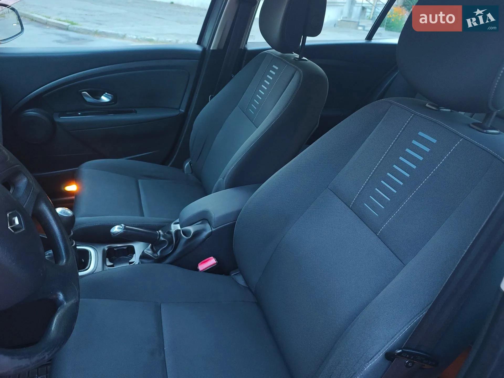 2010 Renault Megane - мініатюра 19