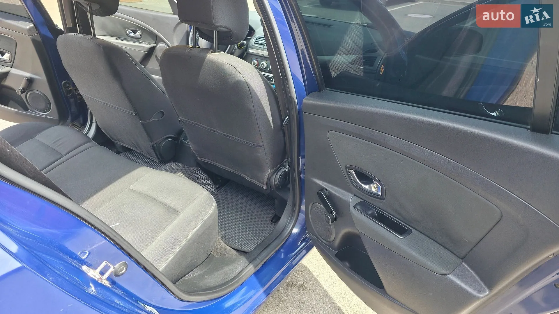 2012 Renault Megane - мініатюра 11
