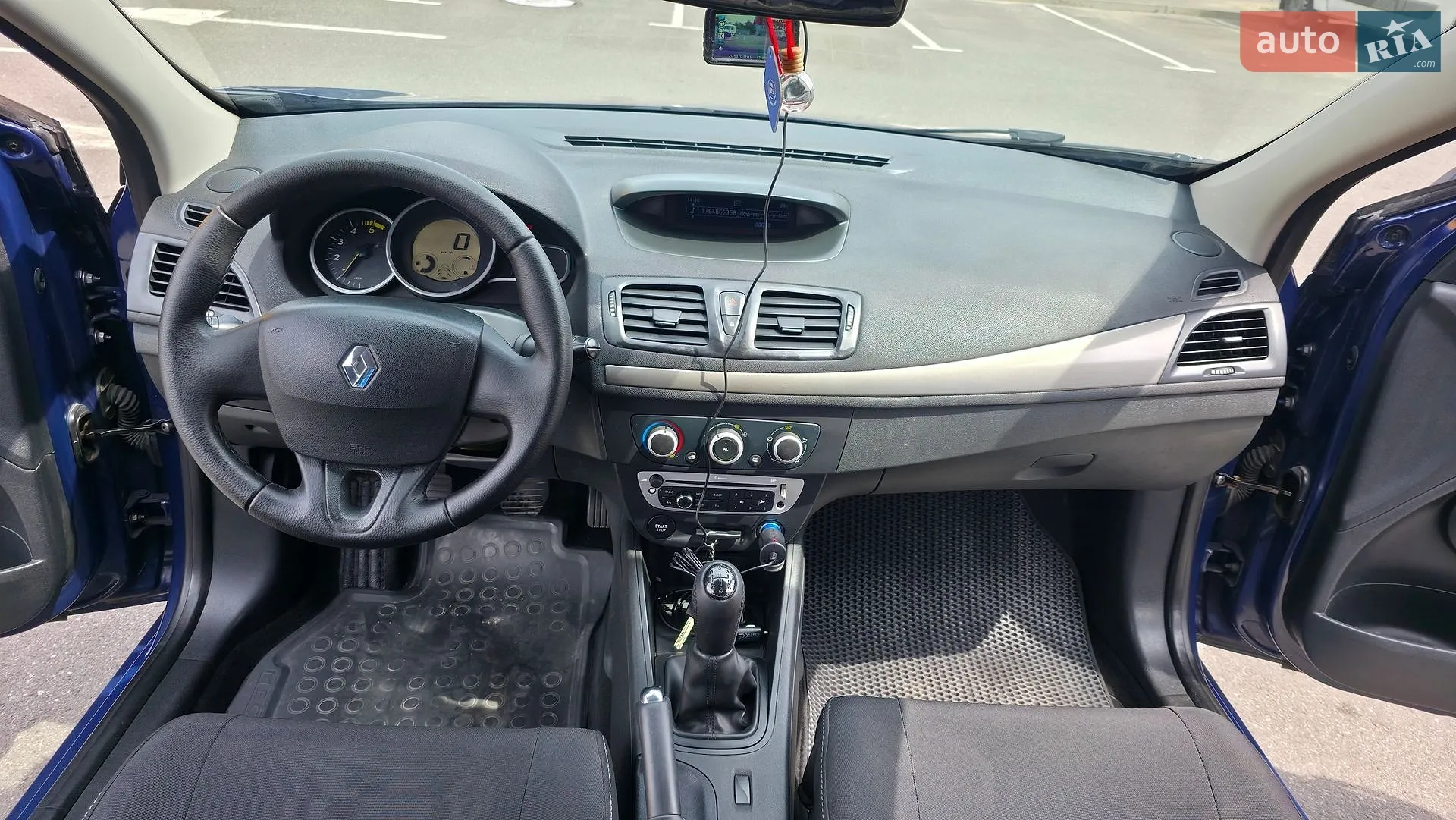 2012 Renault Megane - мініатюра 16