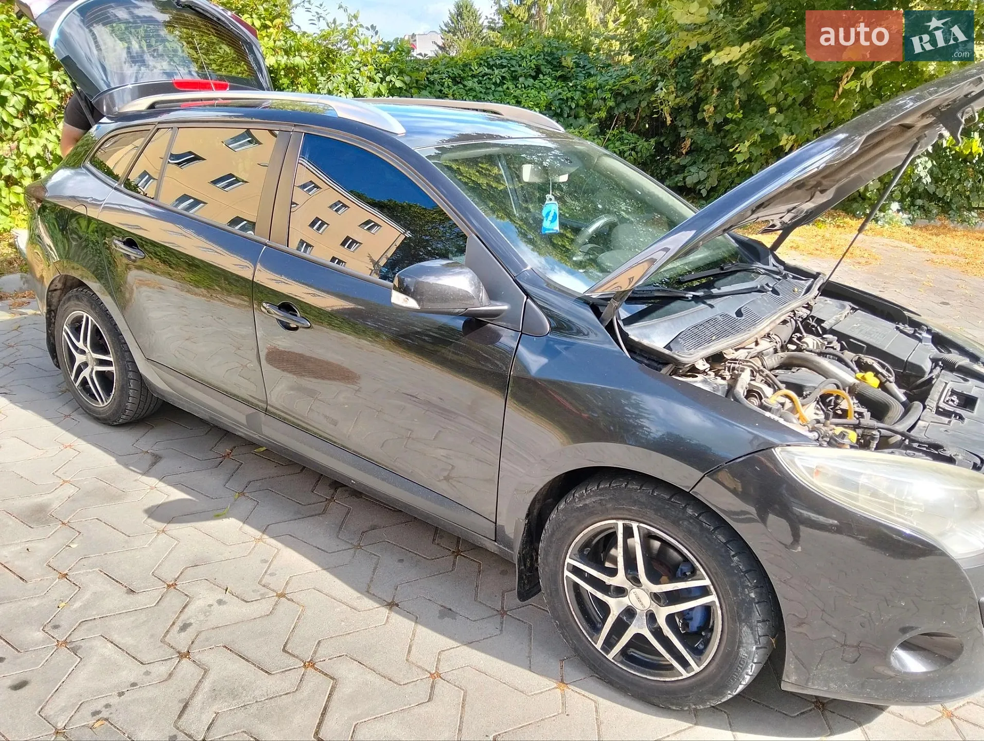 2010 Renault Megane - мініатюра 2