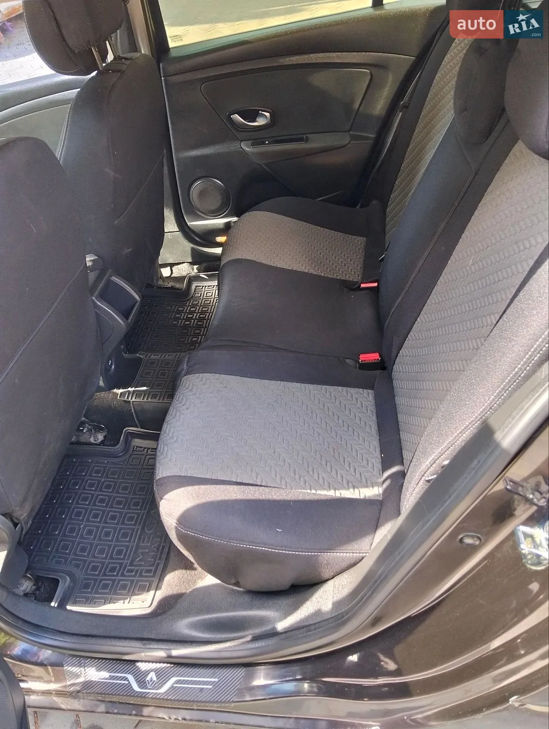 2010 Renault Megane - мініатюра 13
