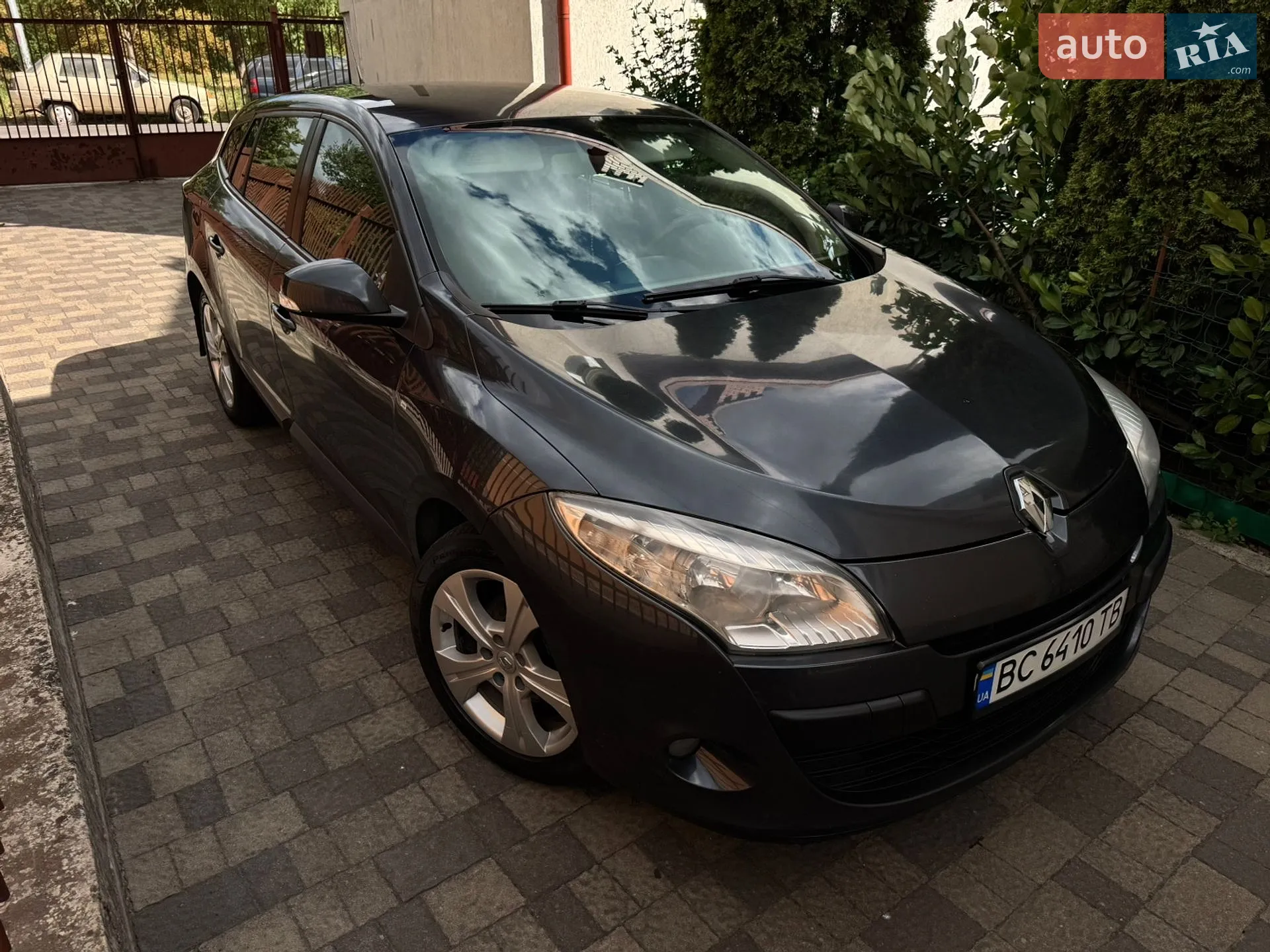2010 Renault Megane - фото 1