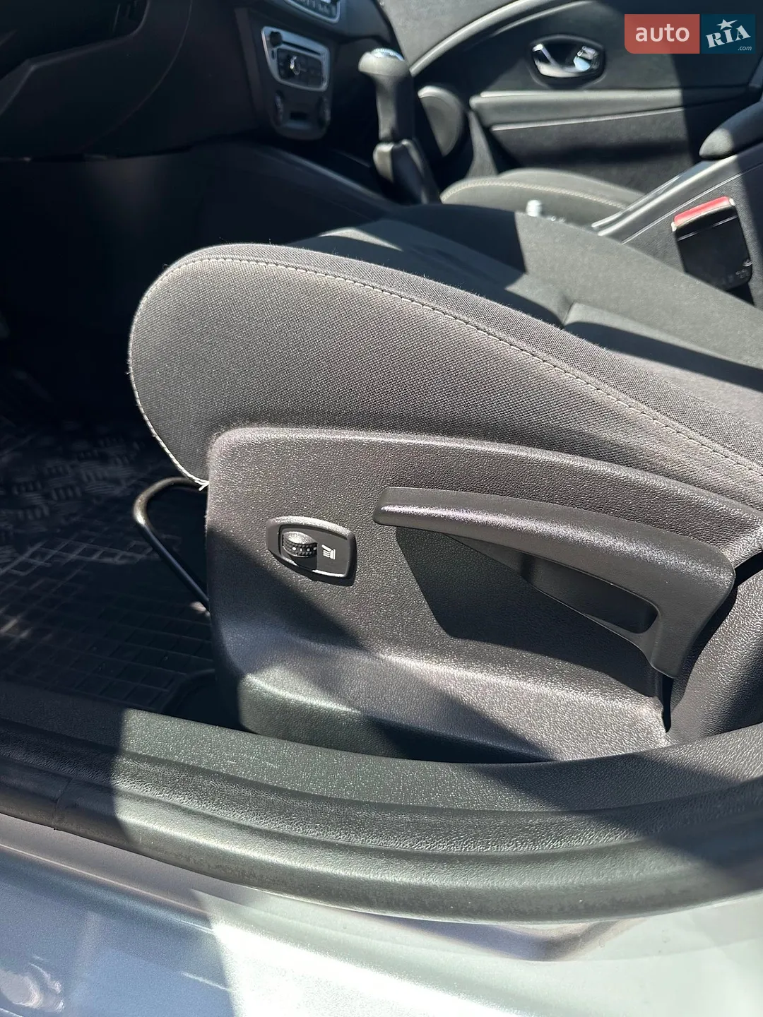 2013 Renault Megane - мініатюра 15