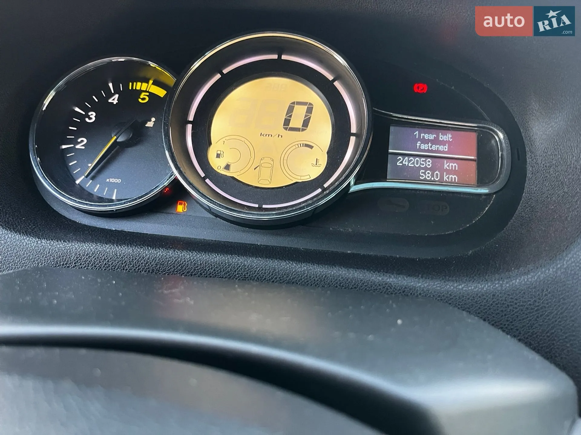 2012 Renault Megane - мініатюра 24