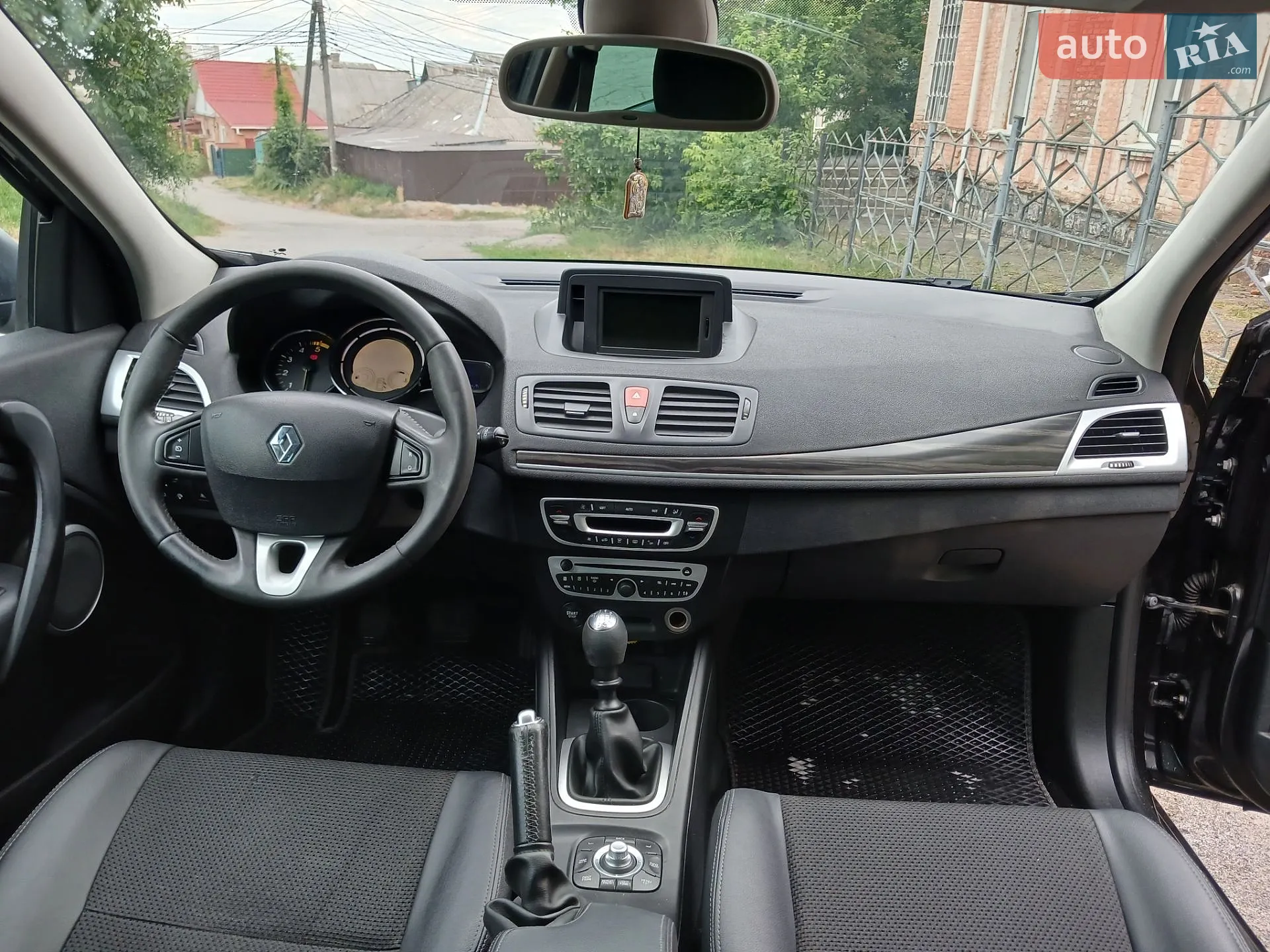 2010 Renault Megane - мініатюра 12