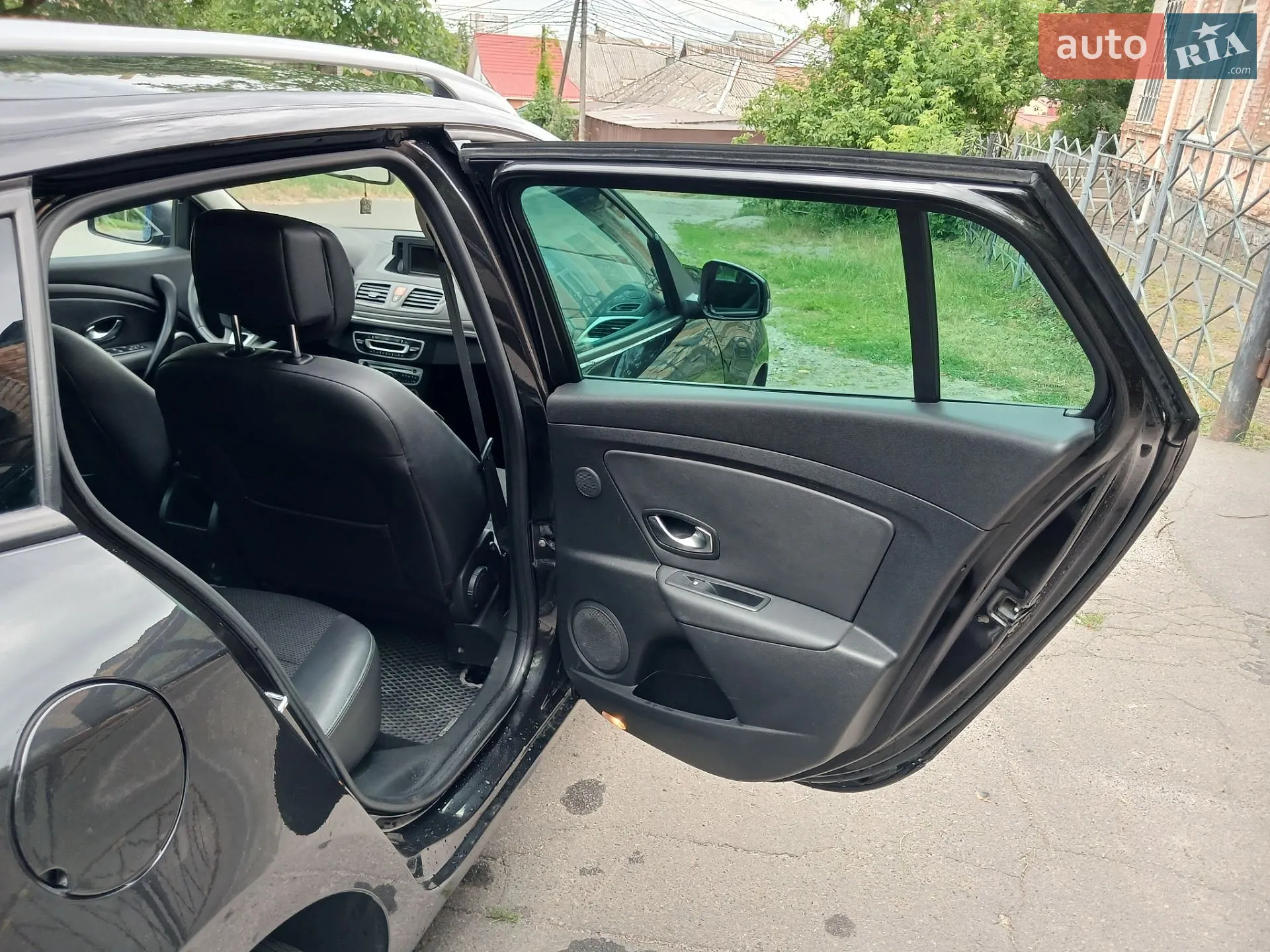2010 Renault Megane - мініатюра 28