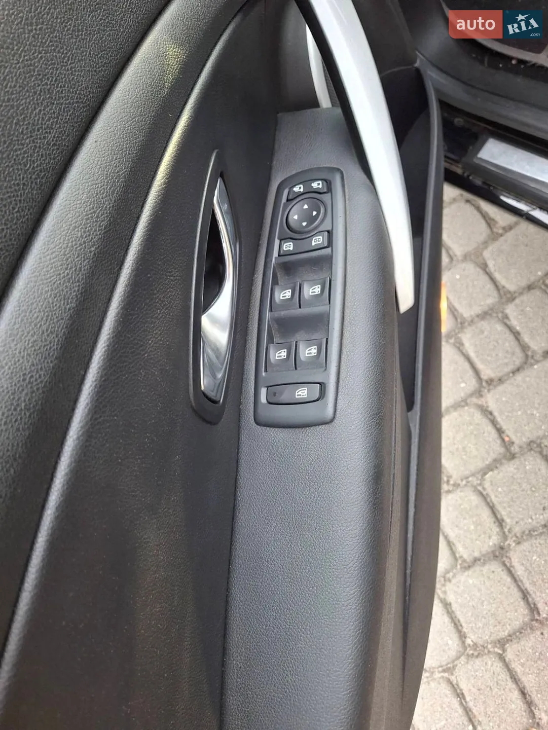 2010 Renault Megane - мініатюра 12