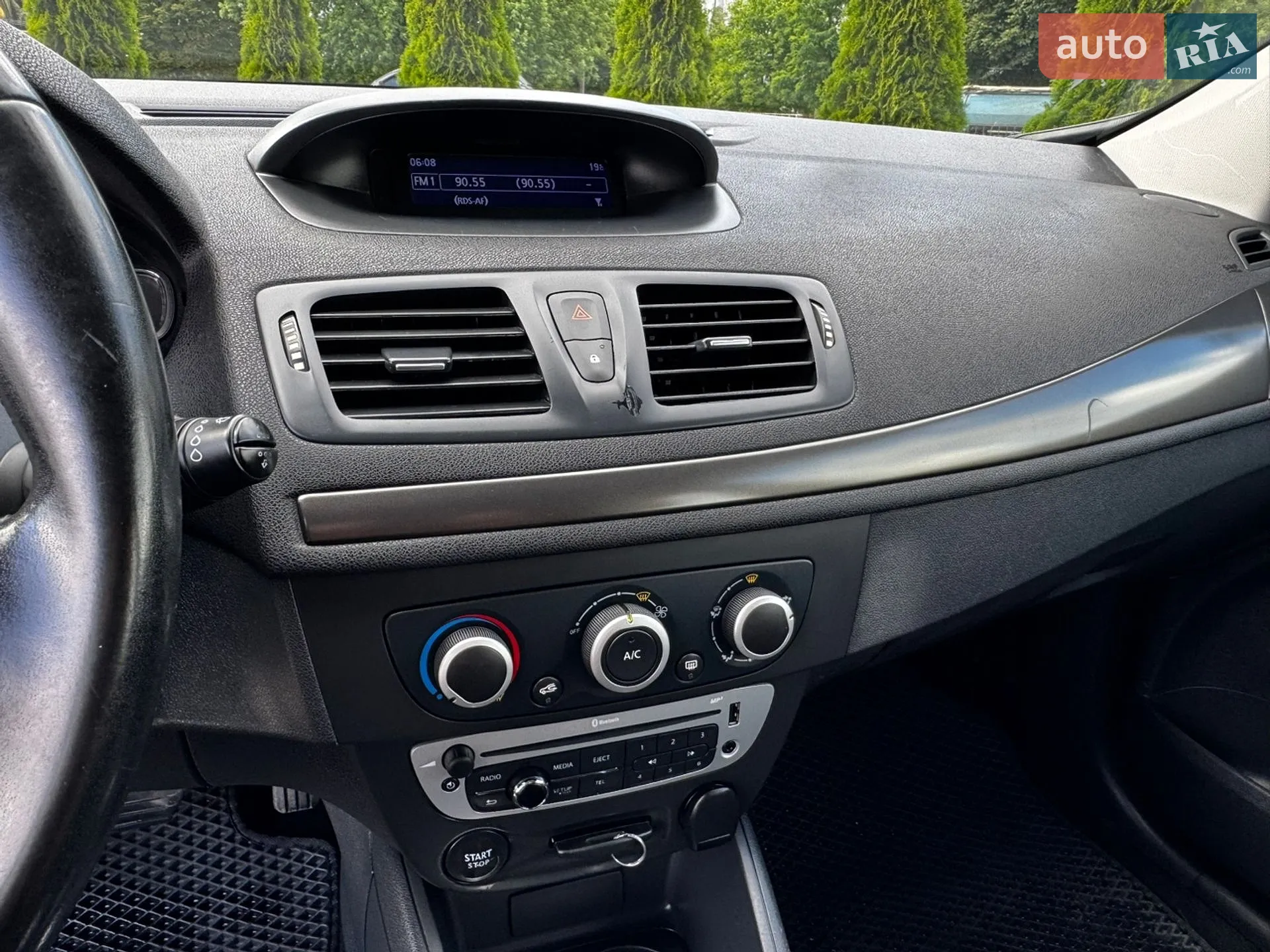2015 Renault Megane - мініатюра 29