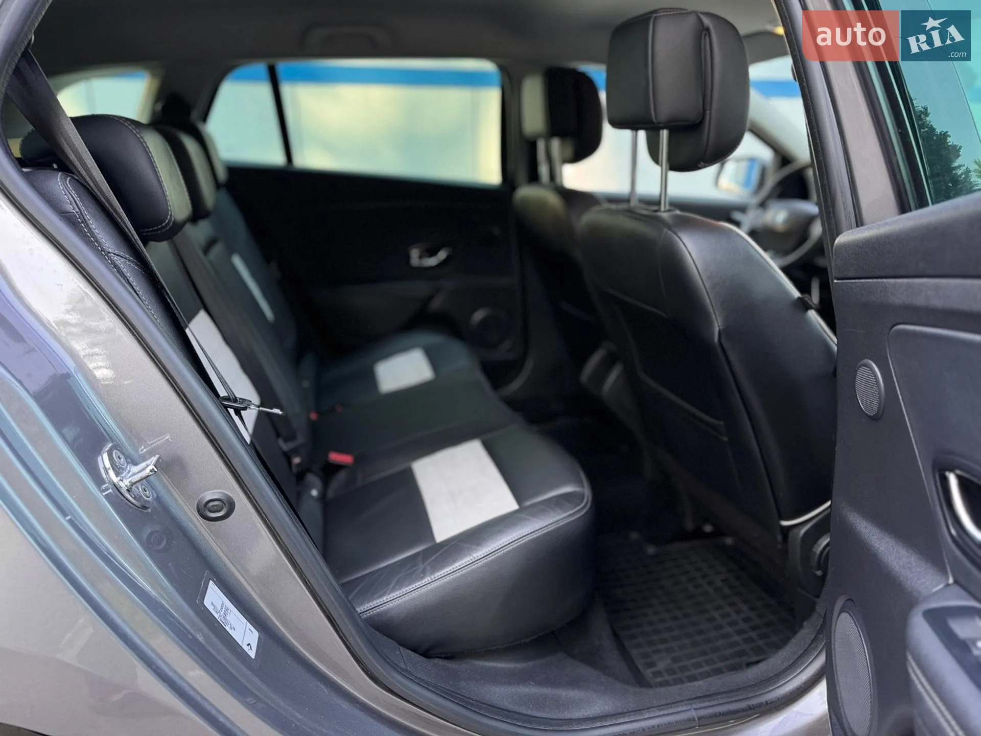 2014 Renault Megane - мініатюра 11