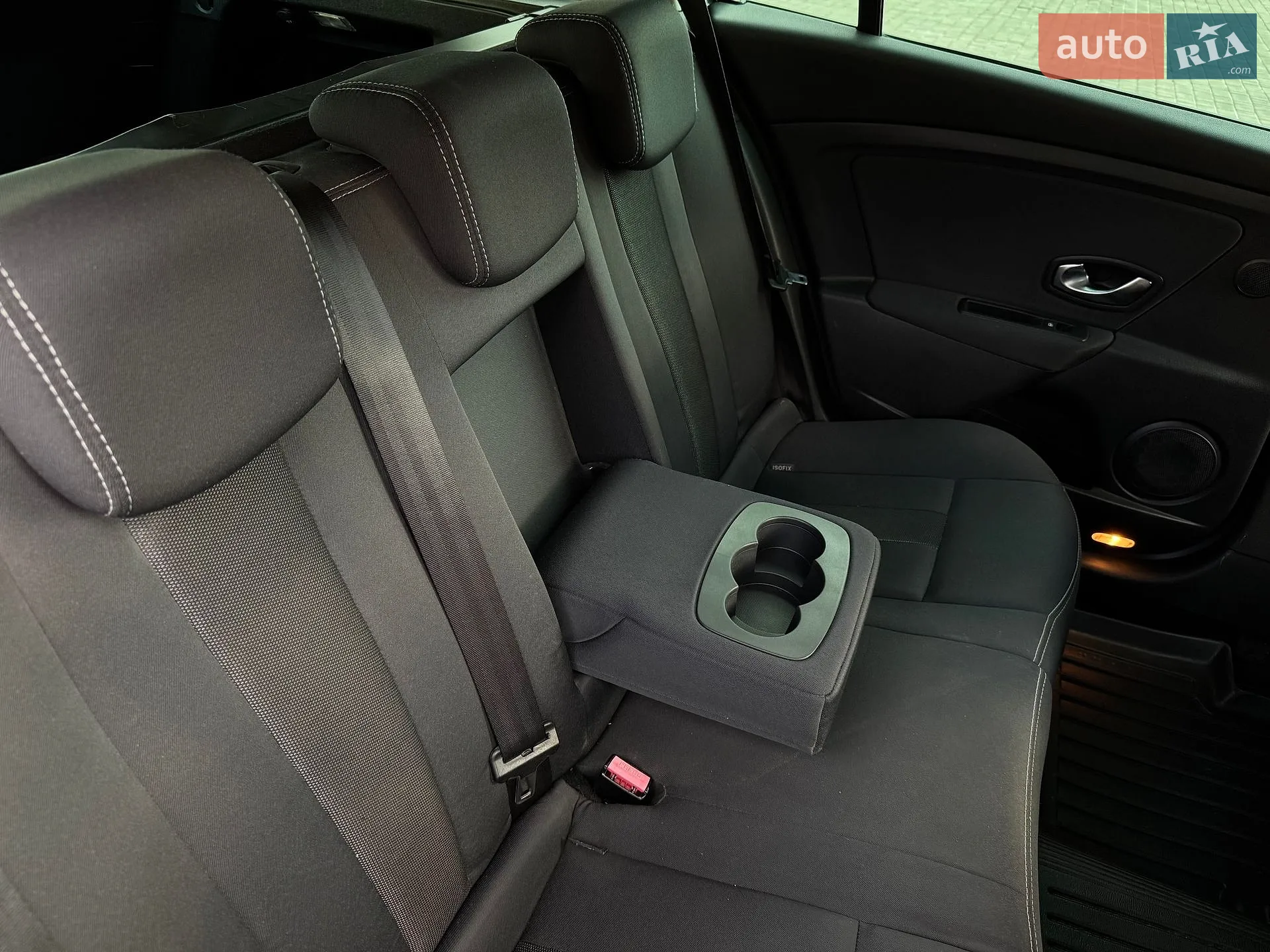 2010 Renault Megane - мініатюра 23