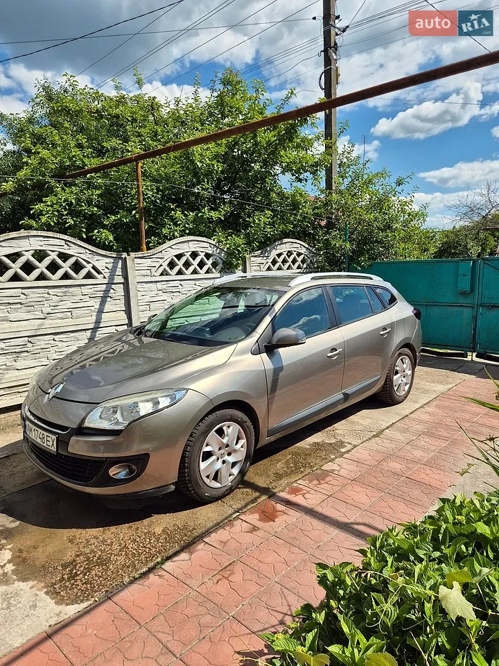 2012 Renault Megane - мініатюра 10
