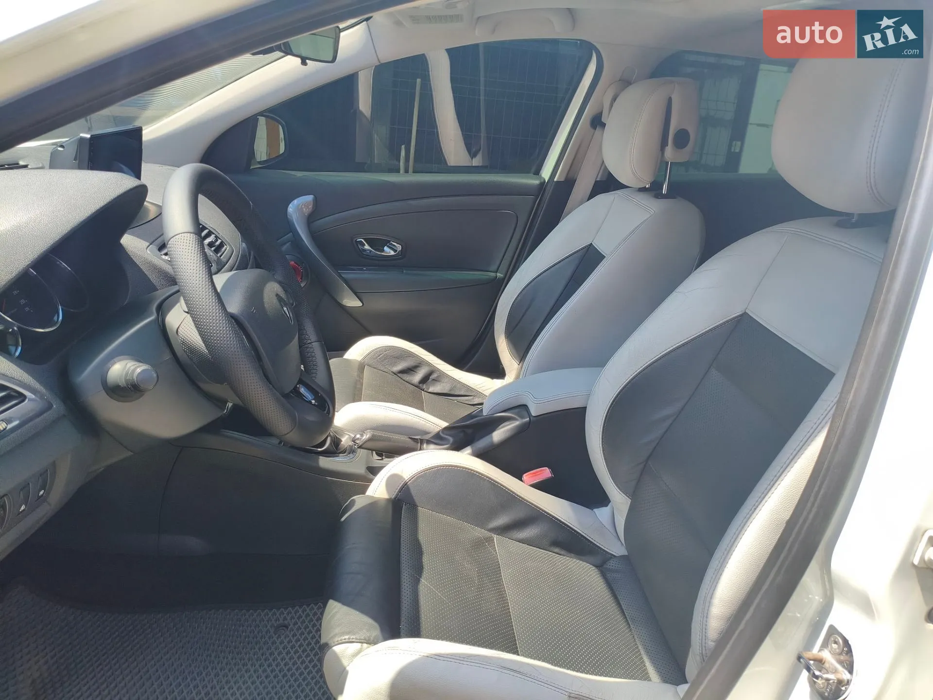 2012 Renault Megane - мініатюра 12