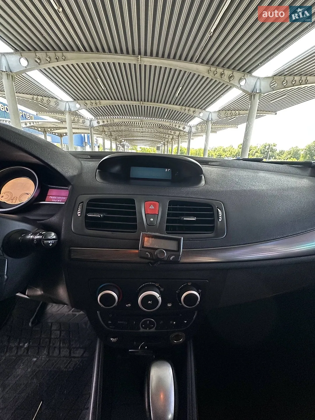 2010 Renault Megane - мініатюра 13