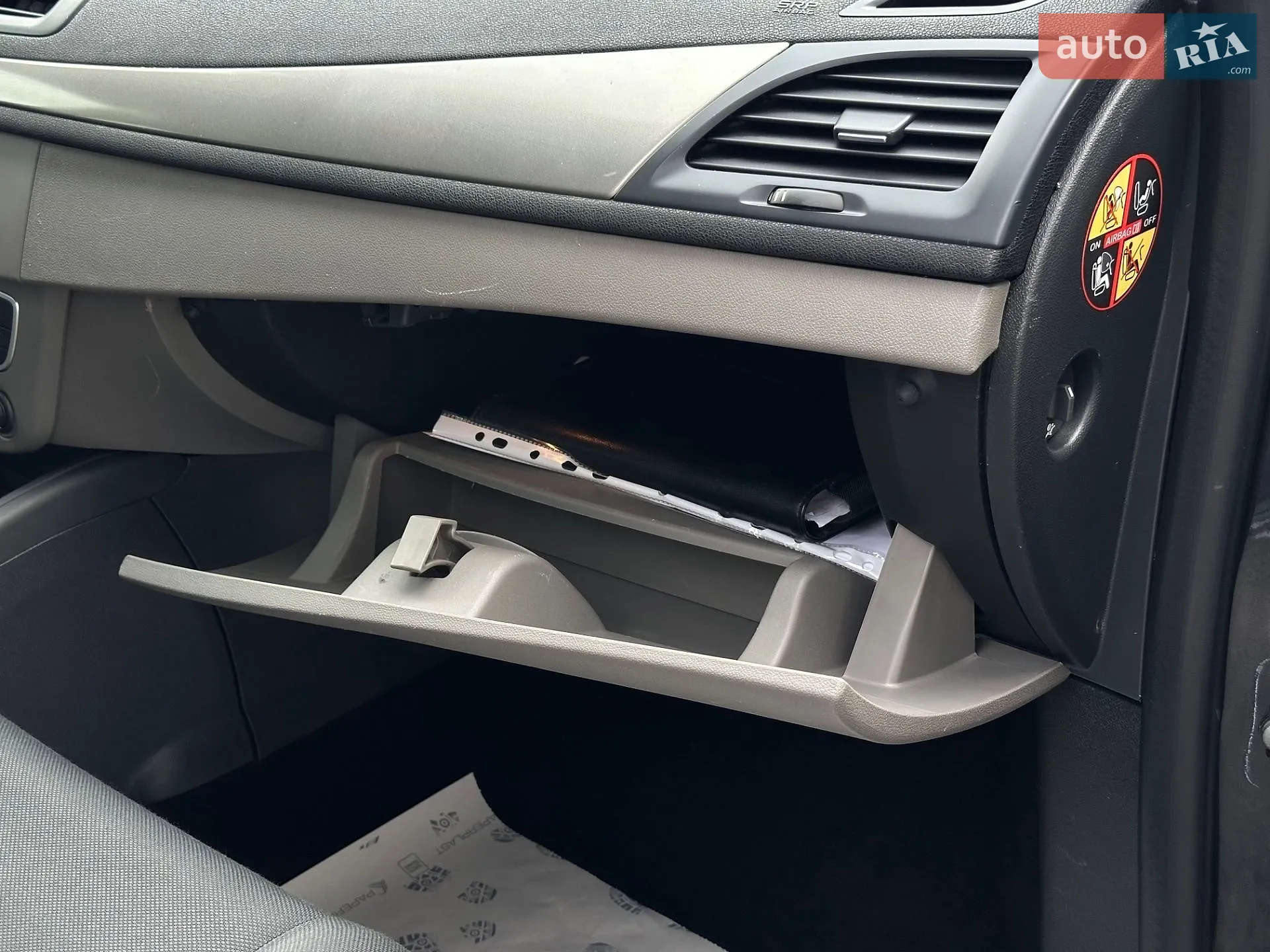 2011 Renault Megane - мініатюра 36