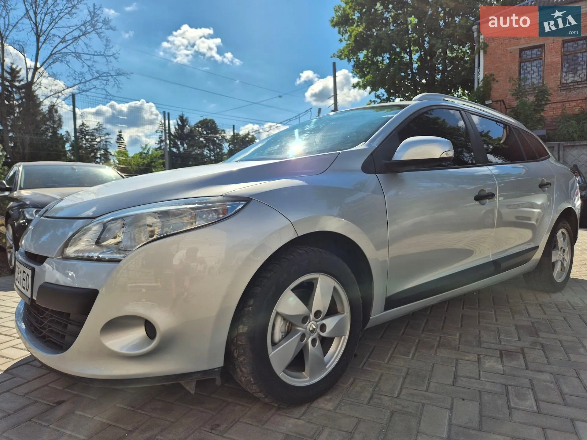 2010 Renault Megane - мініатюра 12