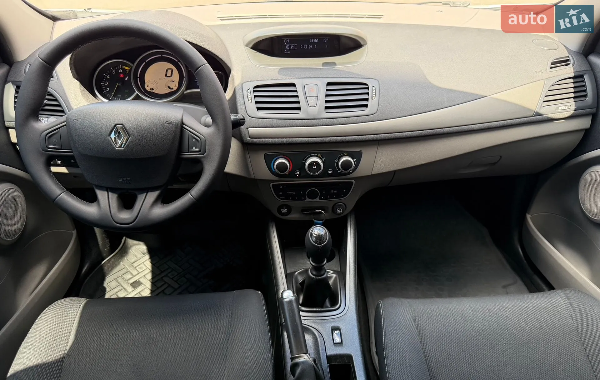 2011 Renault Megane - мініатюра 26