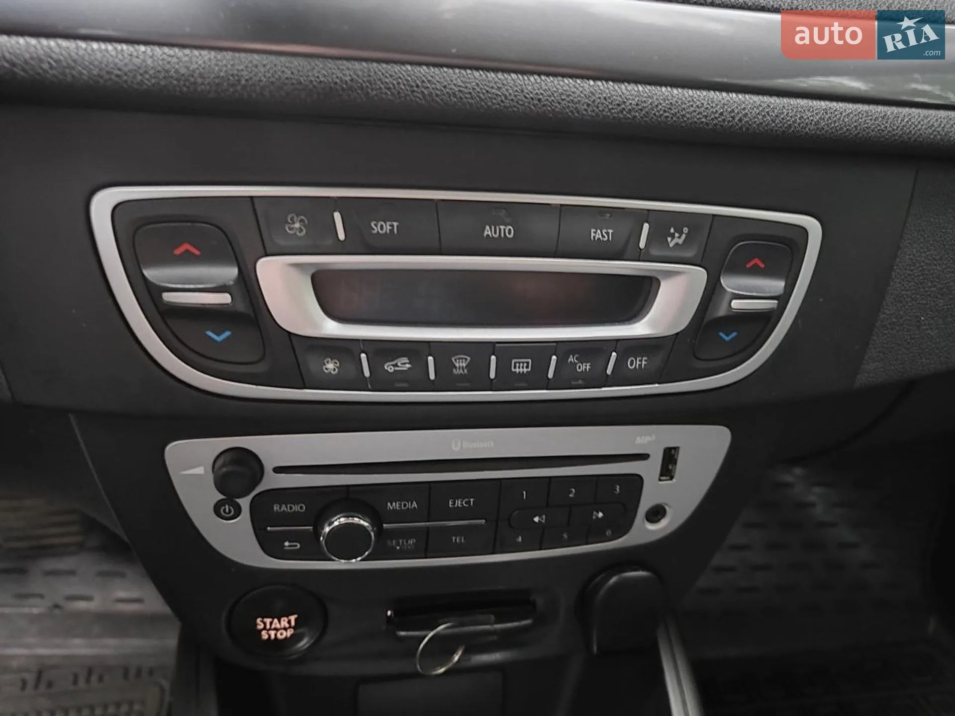2015 Renault Megane - мініатюра 16