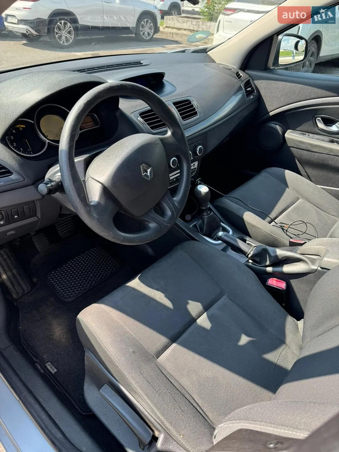 2011 Renault Megane - мініатюра 12