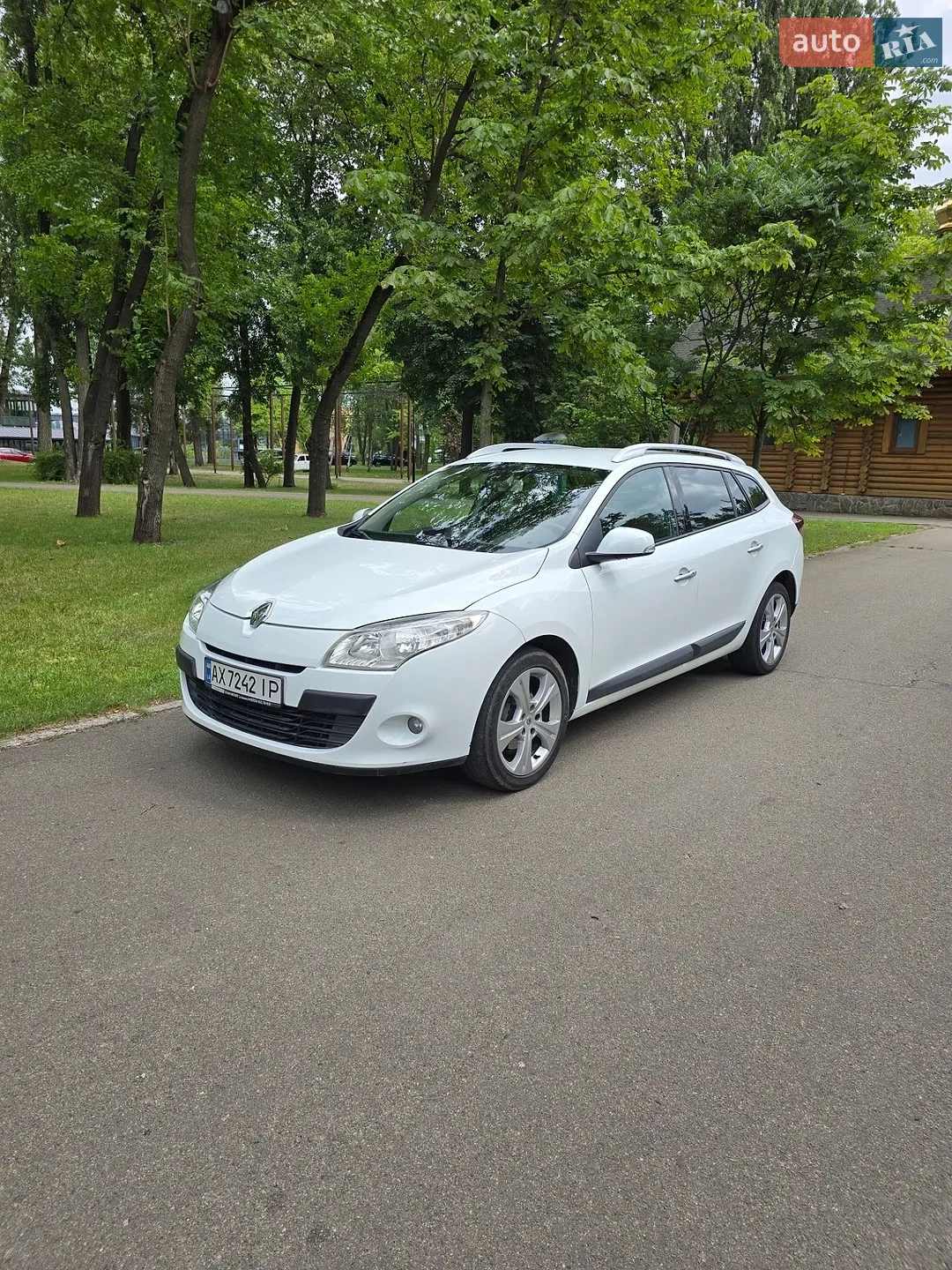 2010 Renault Megane - мініатюра 3