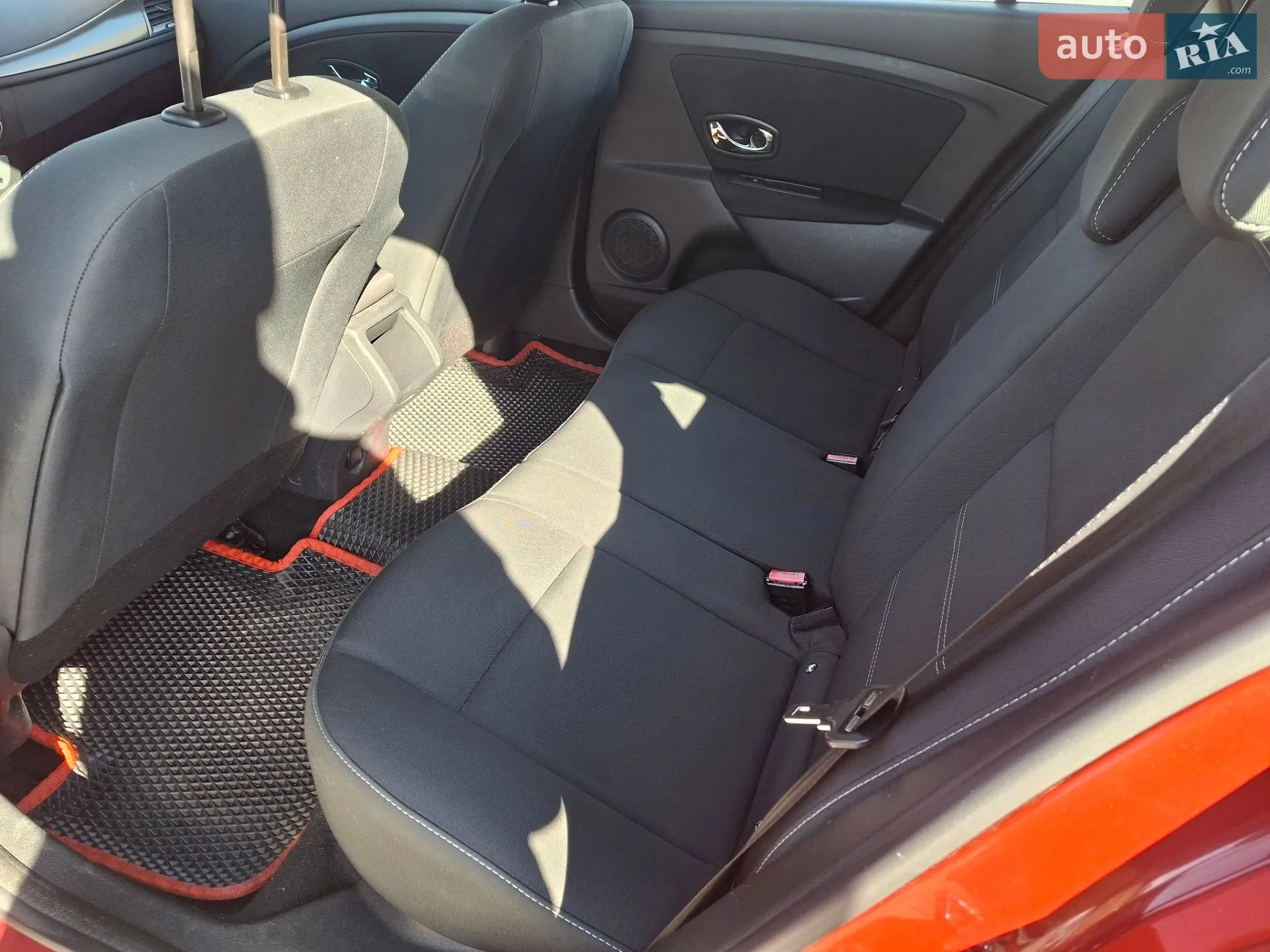 2015 Renault Megane - мініатюра 9