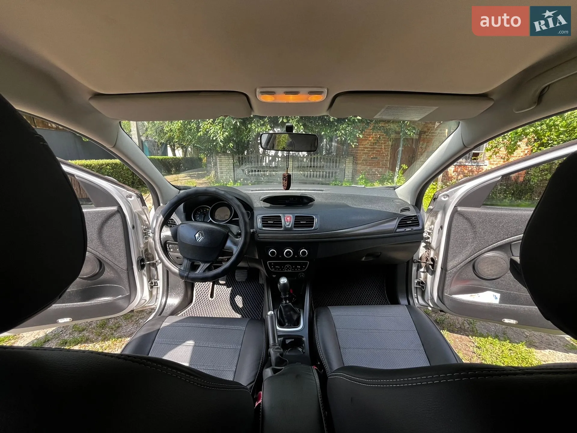 2010 Renault Megane - мініатюра 5