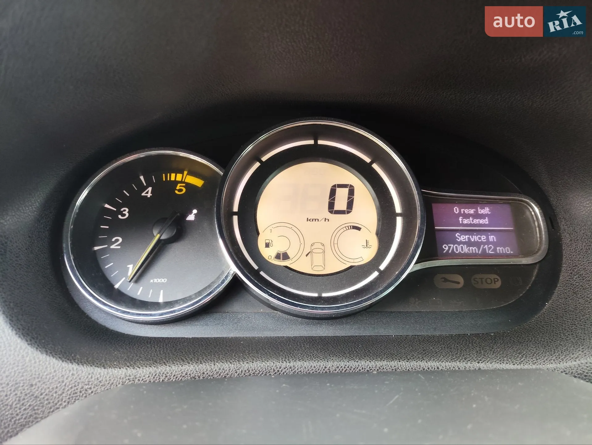 2010 Renault Megane - мініатюра 11