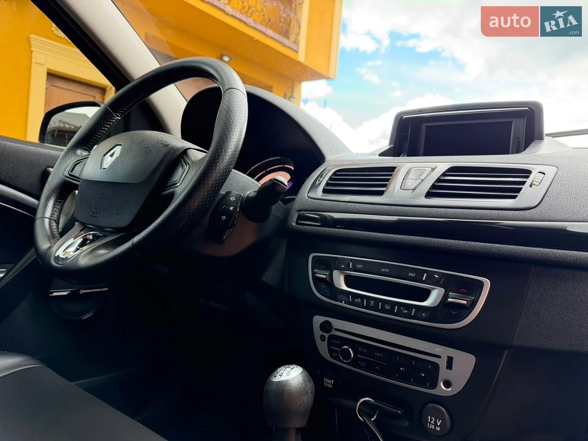 2013 Renault Megane - мініатюра 165