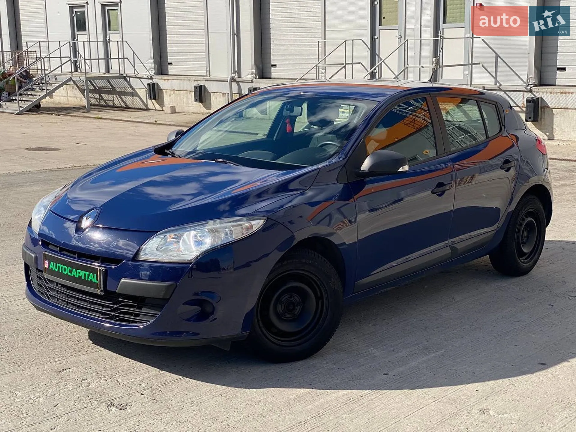 2010 Renault Megane - мініатюра 2