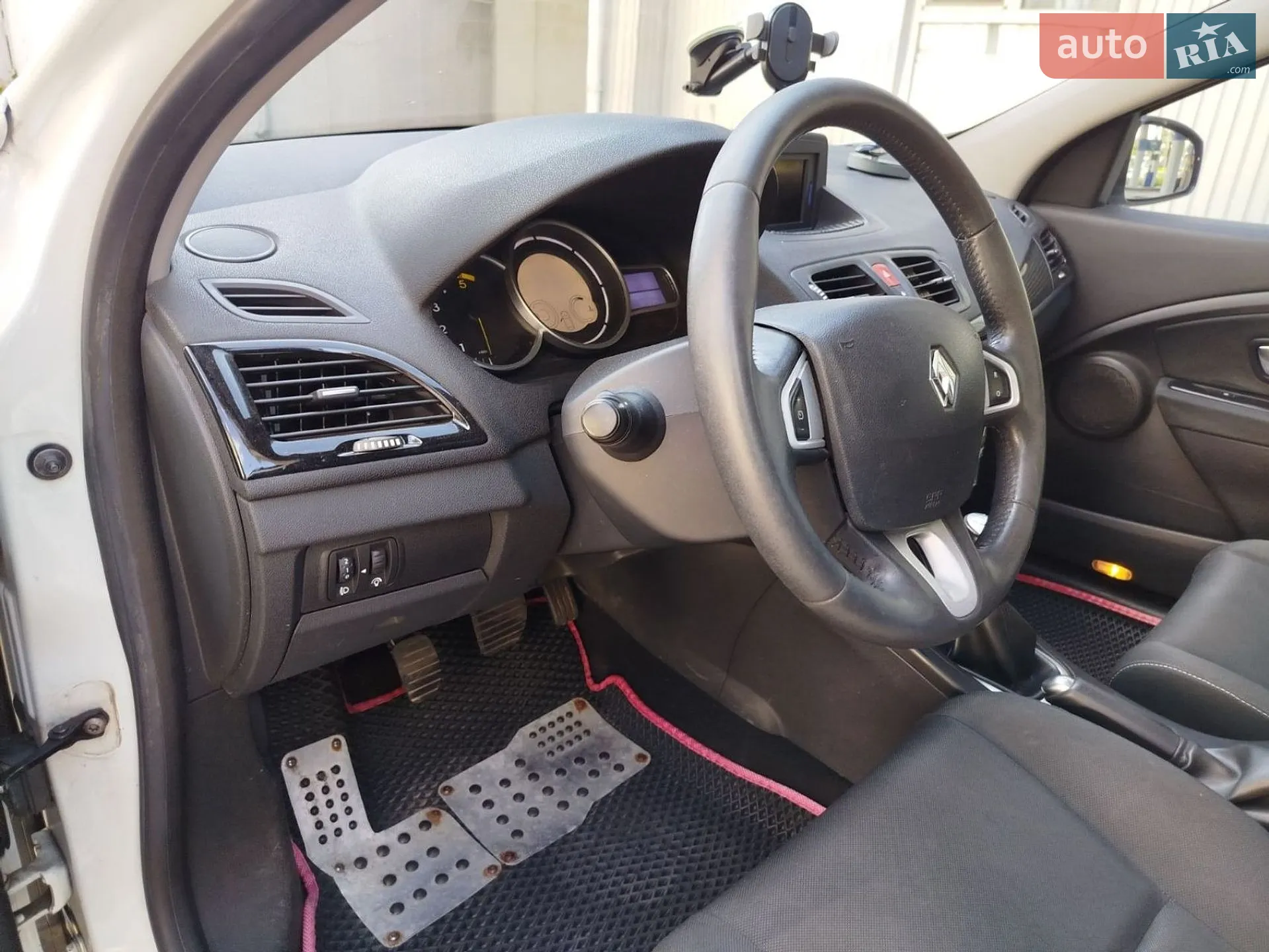 2011 Renault Megane - мініатюра 16