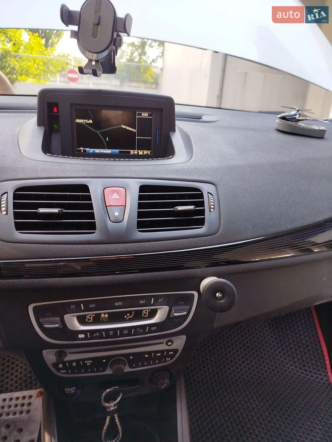 2011 Renault Megane - мініатюра 17