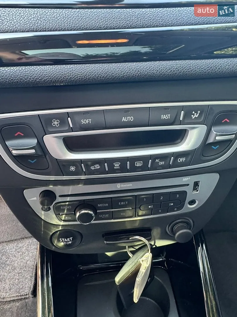 2012 Renault Megane - мініатюра 14