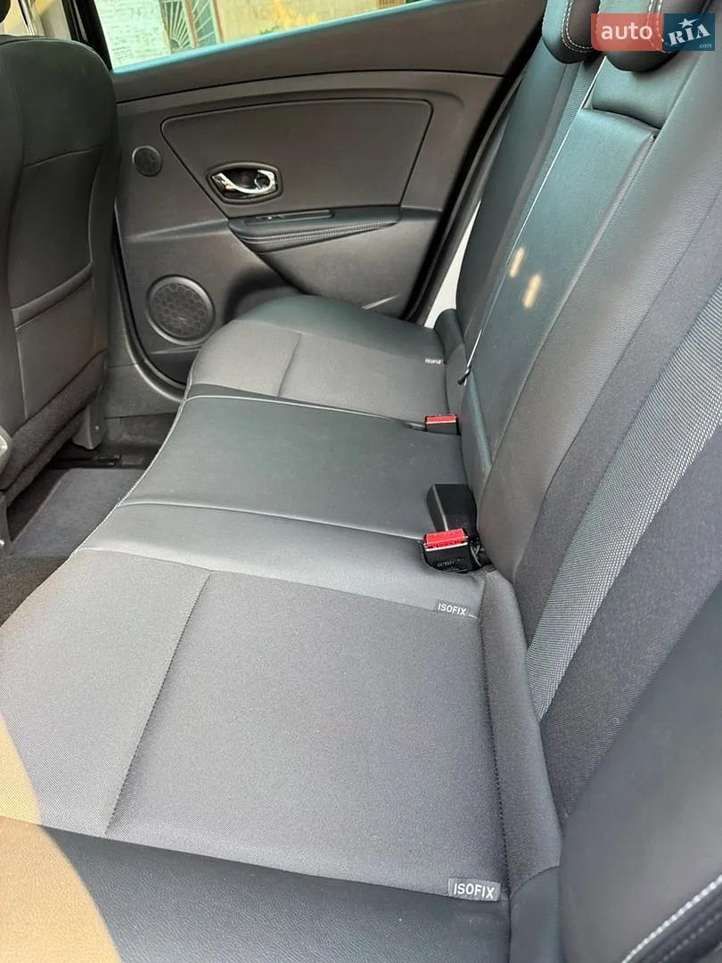 2012 Renault Megane - мініатюра 19