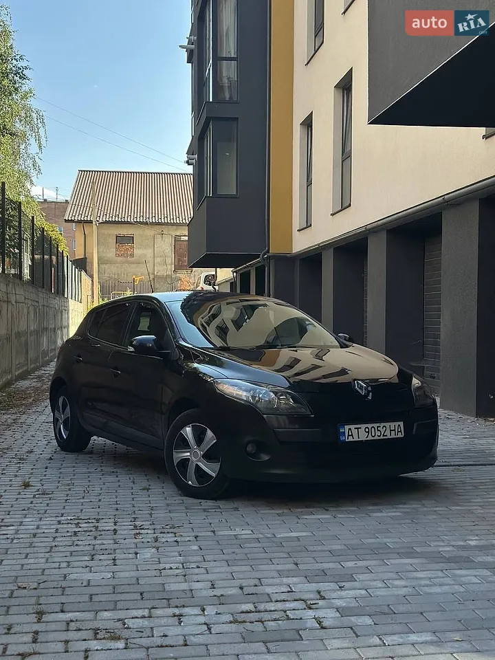 2010 Renault Megane - мініатюра 13