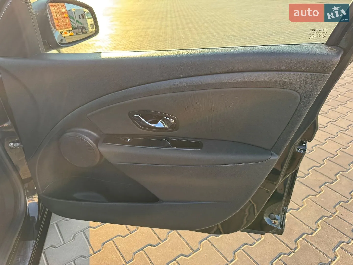 2014 Renault Megane - мініатюра 23